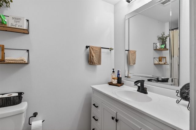 564 Middleton Road, Stonewall, LA 71078