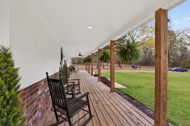 564 Middleton Road, Stonewall, LA 71078