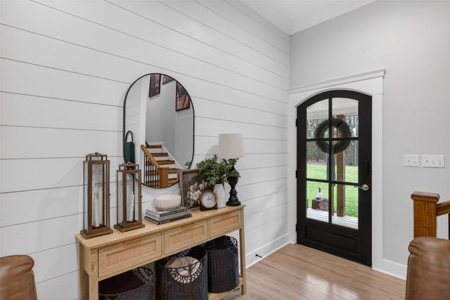 564 Middleton Road, Stonewall, LA 71078