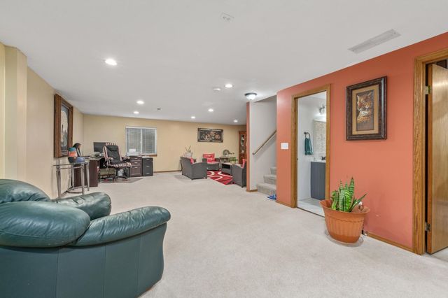 703 S Todd Cir, Wichita, KS 67207