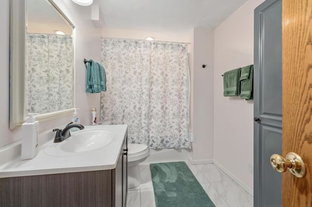 703 S Todd Cir, Wichita, KS 67207