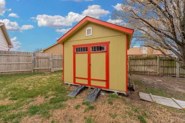 703 S Todd Cir, Wichita, KS 67207