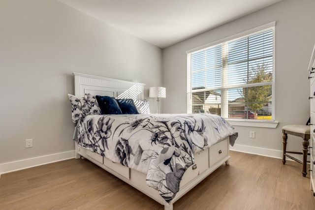 8515 Pier Cove Drive, Cypress, TX 77433