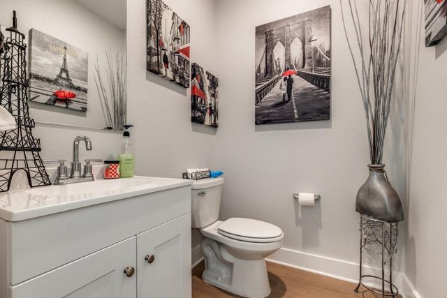 8515 Pier Cove Drive, Cypress, TX 77433