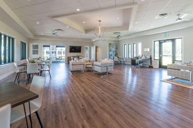 14823 CARAVAN AVENUE, Odessa, FL 33556