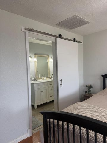 5712 E Jahant Rd, Galt, CA 95632