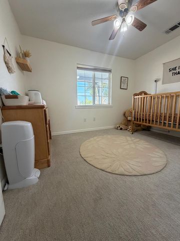 5712 E Jahant Rd, Galt, CA 95632