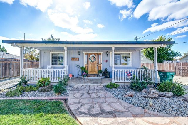 5712 E Jahant Rd, Galt, CA 95632