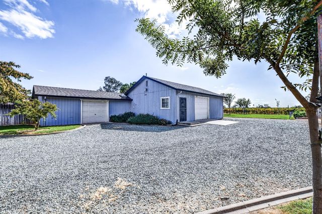 5712 E Jahant Rd, Galt, CA 95632