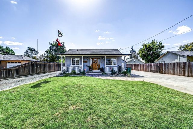 5712 E Jahant Rd, Galt, CA 95632