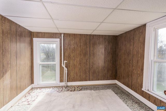 601 LONG AVE, Shenandoah, VA 22849