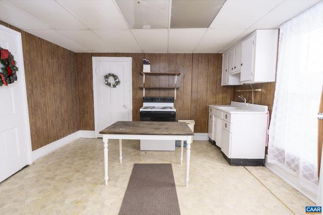 601 LONG AVE, Shenandoah, VA 22849