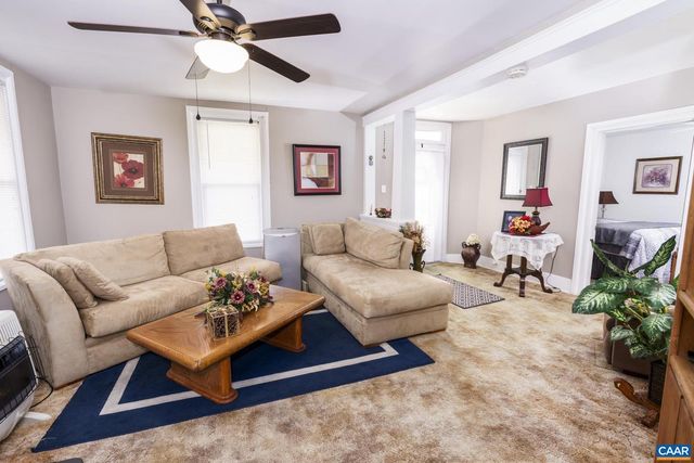 601 LONG AVE, Shenandoah, VA 22849