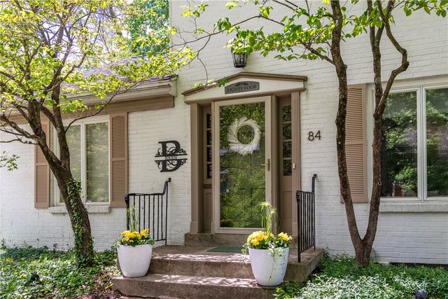 84 Thruston Boulevard, Oakwood, OH 45409