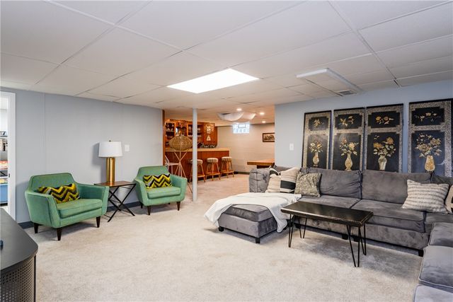84 Thruston Boulevard, Oakwood, OH 45409