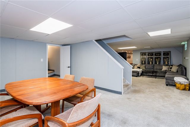 84 Thruston Boulevard, Oakwood, OH 45409