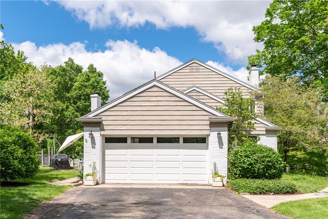 84 Thruston Boulevard, Oakwood, OH 45409