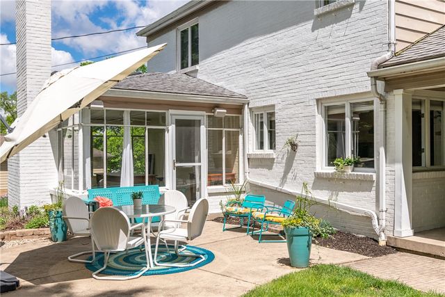 84 Thruston Boulevard, Oakwood, OH 45409