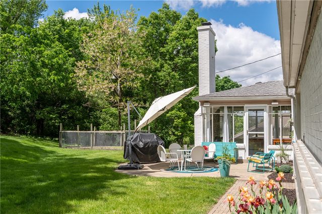 84 Thruston Boulevard, Oakwood, OH 45409