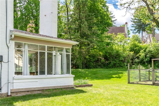 84 Thruston Boulevard, Oakwood, OH 45409