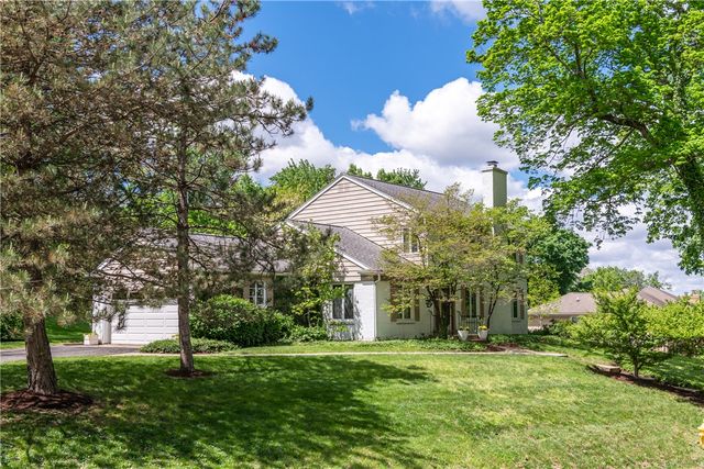 84 Thruston Boulevard, Oakwood, OH 45409