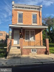 6061 REINHARD ST, Philadelphia, PA 19142