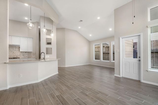 20118 Clear Ridge Lane, Montgomery, TX 77316