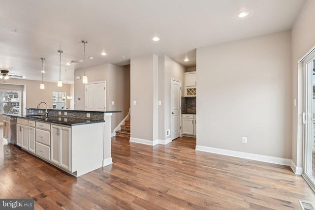 945 THURSTON LN, Glen Burnie, MD 21060