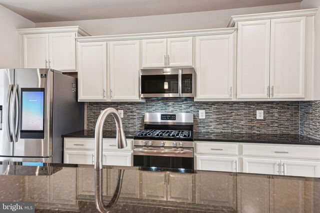 945 THURSTON LN, Glen Burnie, MD 21060