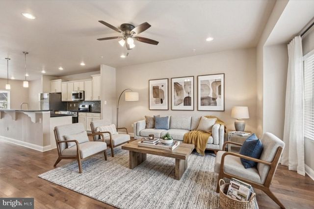 945 THURSTON LN, Glen Burnie, MD 21060