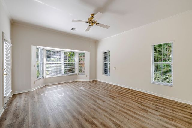 1485 Shorelands Drive E, Vero Beach, FL 32963