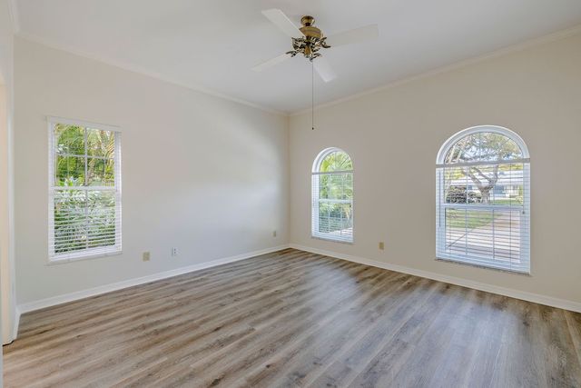 1485 Shorelands Drive E, Vero Beach, FL 32963