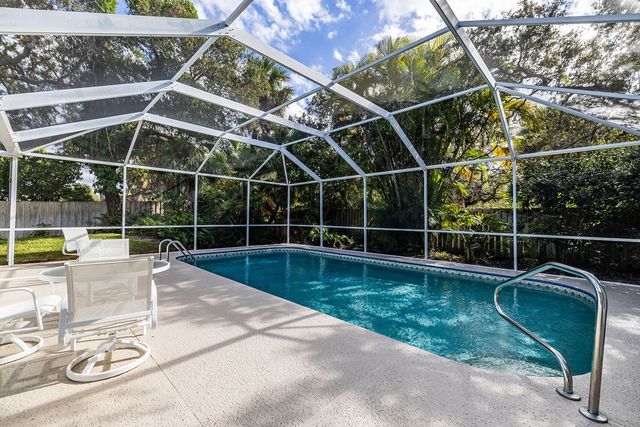 1485 Shorelands Drive E, Vero Beach, FL 32963