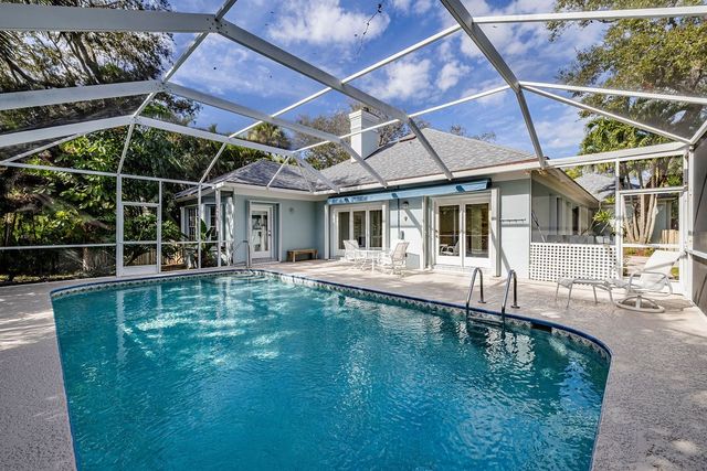 1485 Shorelands Drive E, Vero Beach, FL 32963