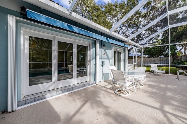 1485 Shorelands Drive E, Vero Beach, FL 32963