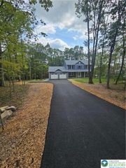 235 Innsbruck Drive, Franklin Twp, PA 18235