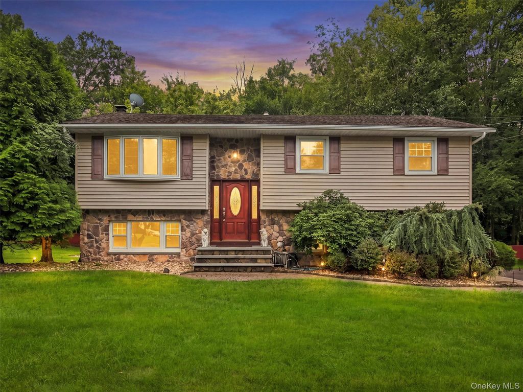 14 Karl Court, Congers, NY 10920 — exterior