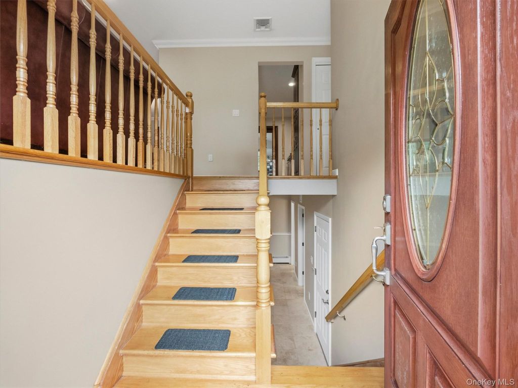 14 Karl Court, Congers, NY 10920 — photo 4