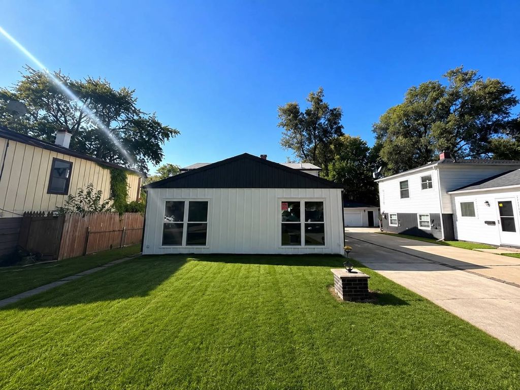 290 Merrill Avenue, Calumet City, IL 60409 — photo 2