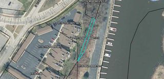 Wayne Street, St. Joseph, MI 49085