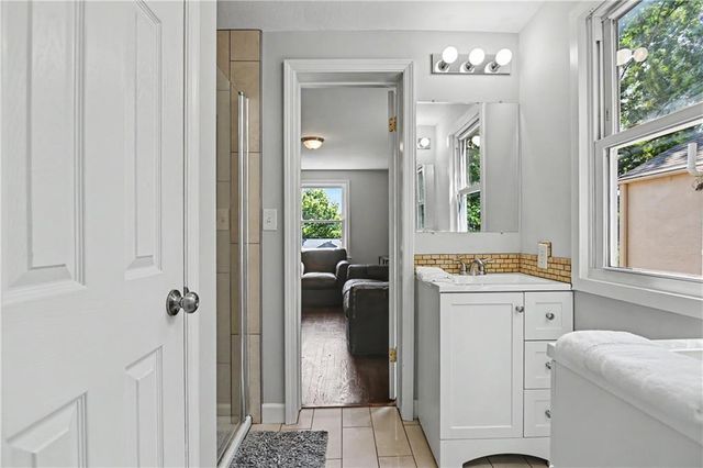 7403 Campbell Street, Kansas City, MO 64131