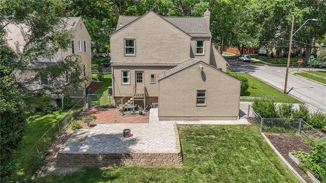 7403 Campbell Street, Kansas City, MO 64131