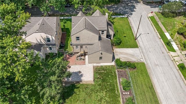 7403 Campbell Street, Kansas City, MO 64131