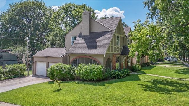 7403 Campbell Street, Kansas City, MO 64131