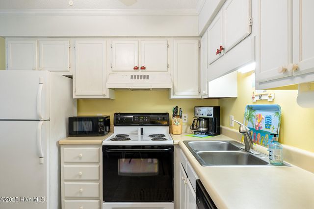 301 E Commerce Way 350, Atlantic Beach, NC 28512