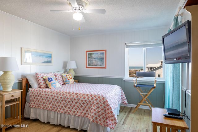 301 E Commerce Way 350, Atlantic Beach, NC 28512