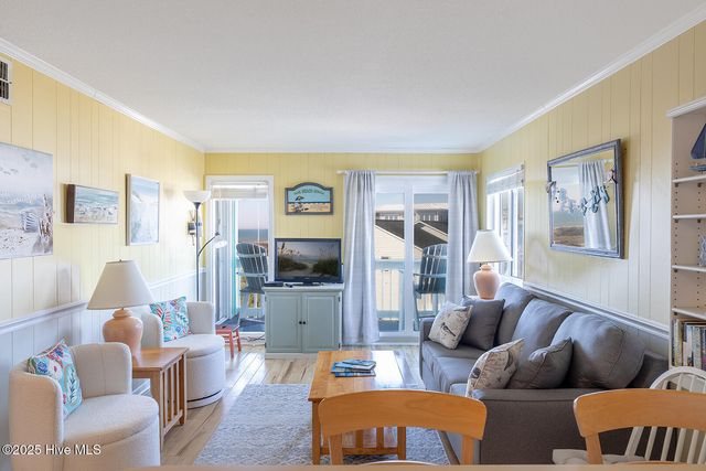 301 E Commerce Way 350, Atlantic Beach, NC 28512