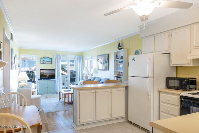 301 E Commerce Way 350, Atlantic Beach, NC 28512