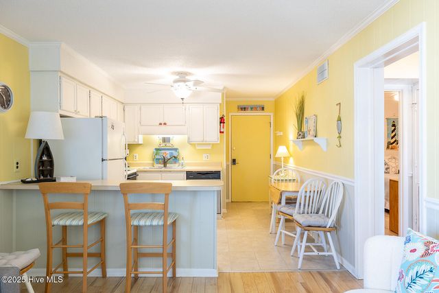 301 E Commerce Way 350, Atlantic Beach, NC 28512