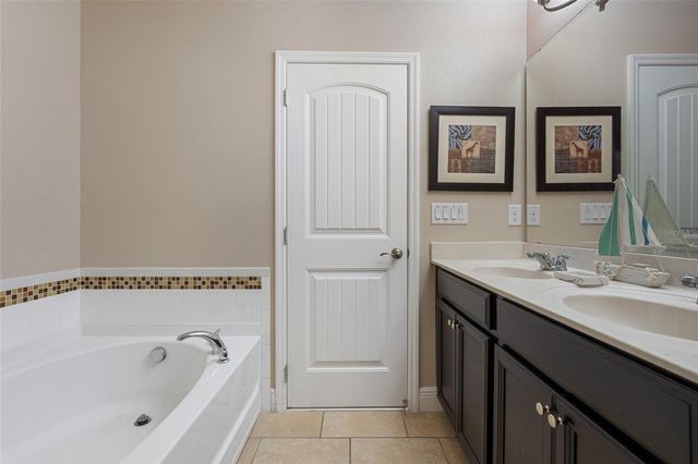 4115 OAKTREE DRIVE, Davenport, FL 33837